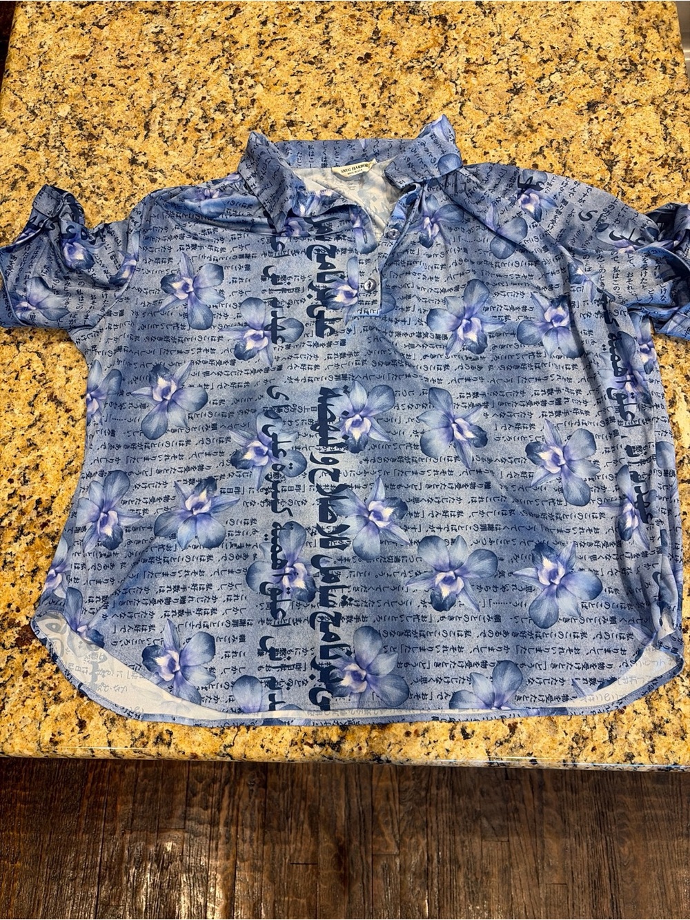 Vintage Snug Harbor Women's Short-Sleeve Blue Floral Button-Up Japanese script